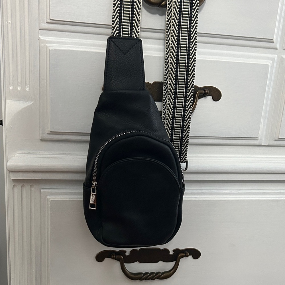 Elegant Black Belt Bag with Patterned Strap